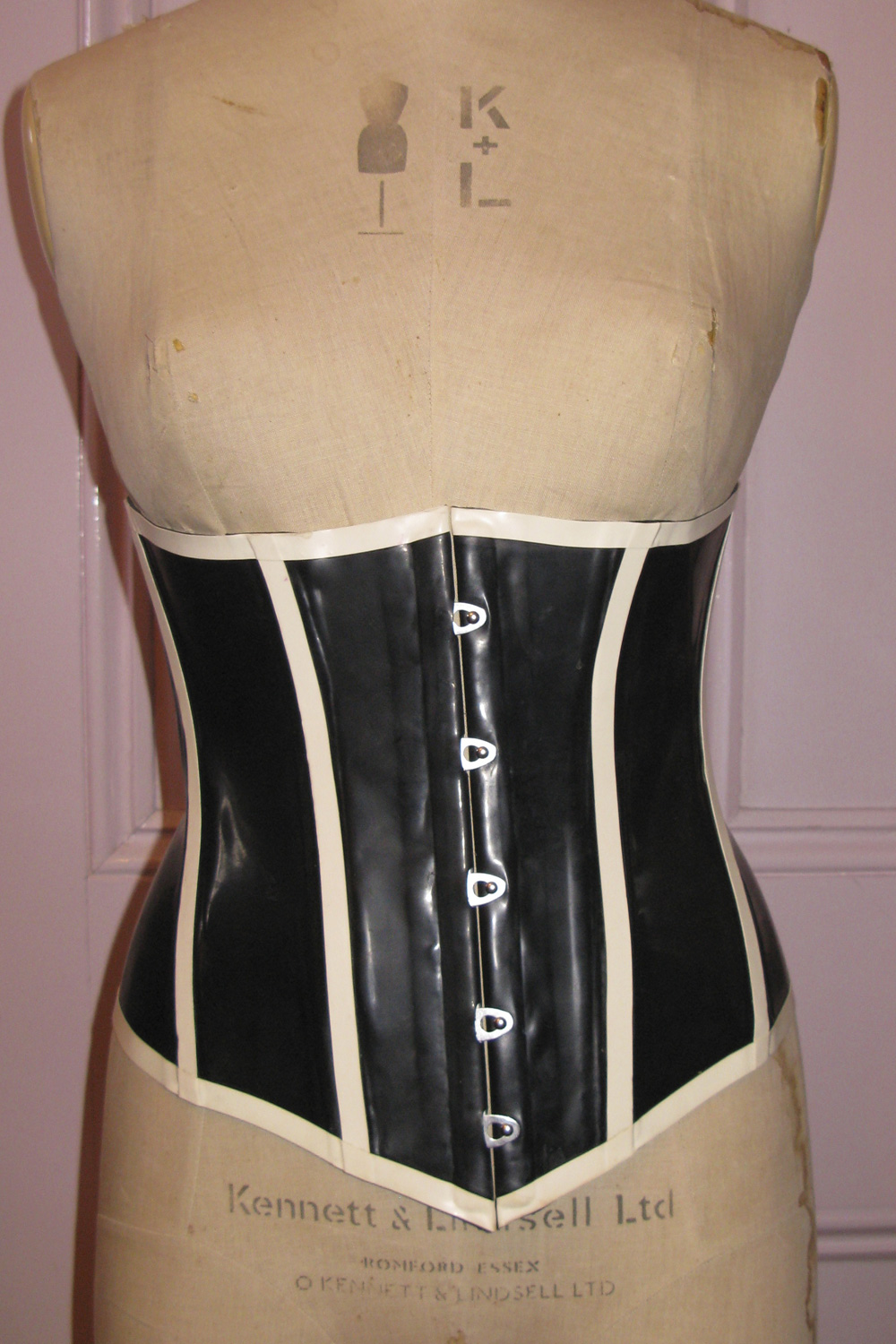 Steel Boned Waist Clincher
