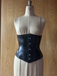 Steel-boned Waist Cincher - XS, Black