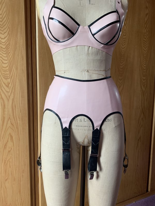 Suspender Belt - Image 6